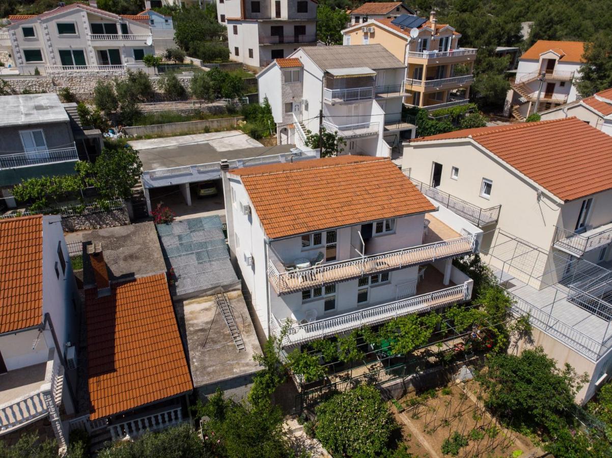 Apartments Bj Маріна Екстер'єр фото